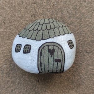 House, Painted rocks, pebble art, stone art, rock art, painted rock