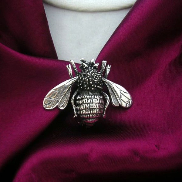 Taxco jewelry Bumble bee Bee brooch Bee jewelry Bee pin Brooch pin Nature jewelry Insect brooch Silver brooch Nature Inspired Honey bee