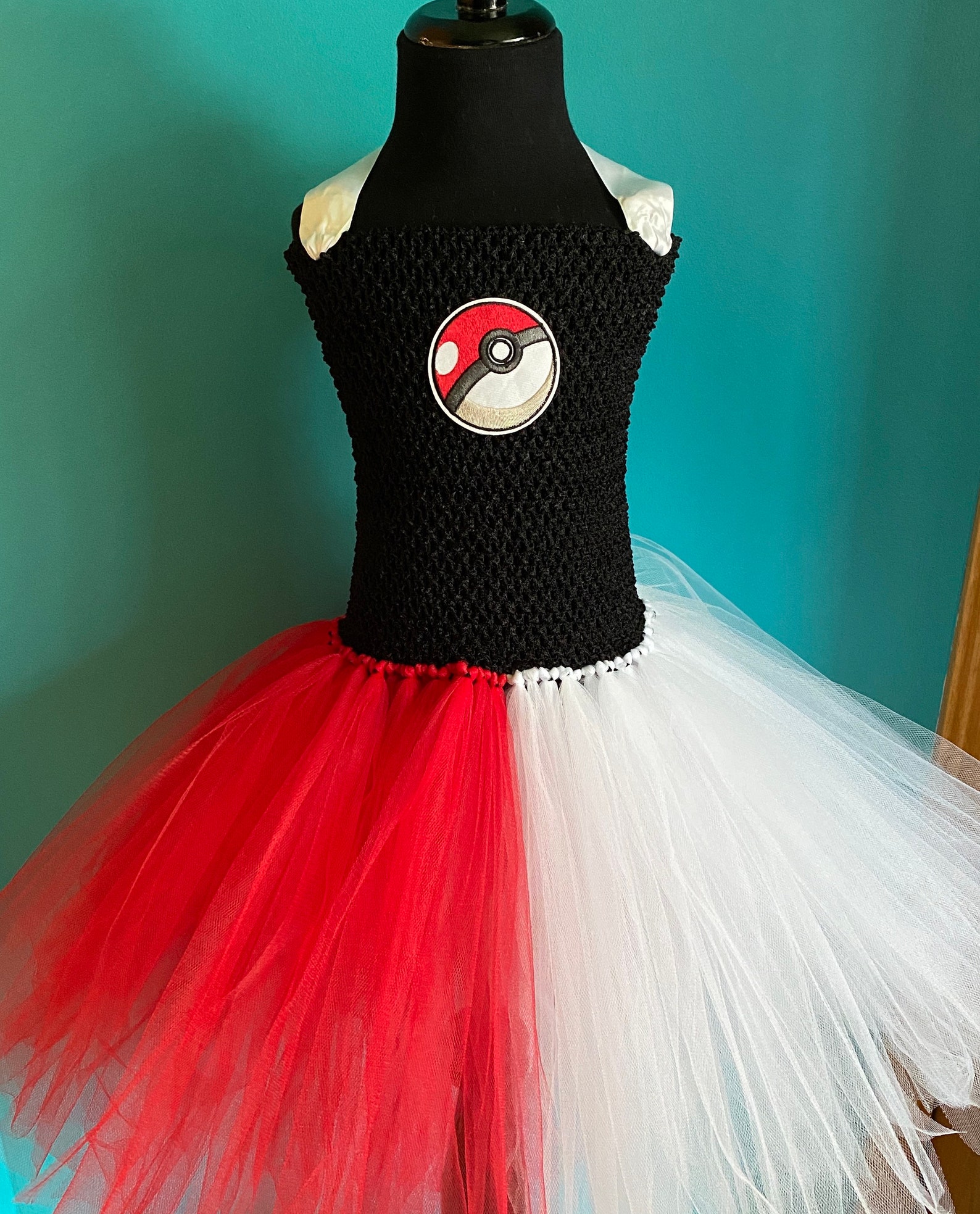Pokemon: Detective Pikachu Poke Ball Pokeball Battle Sword | Etsy