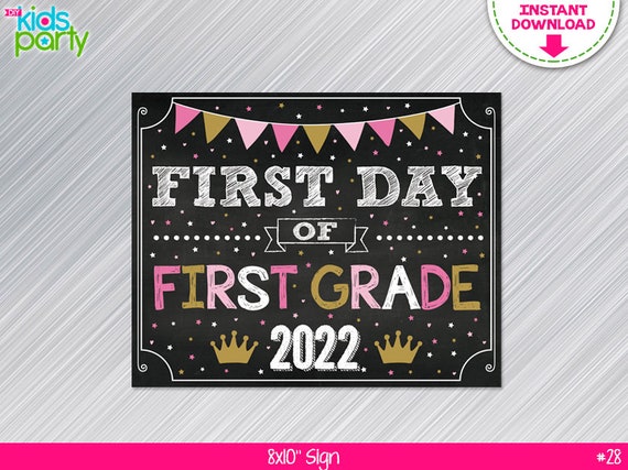 INSTANT DOWNLOAD Princess First Day of 1st grade School Sign Print Yourself, Princess First Day of First Grade Chalkboard Sign Digital File Il_570xn