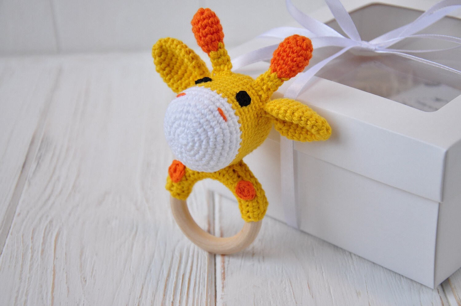 giraffe rattle toy