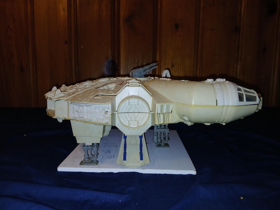 Vintage 1980s Millennium Falcon Toy - Etsy