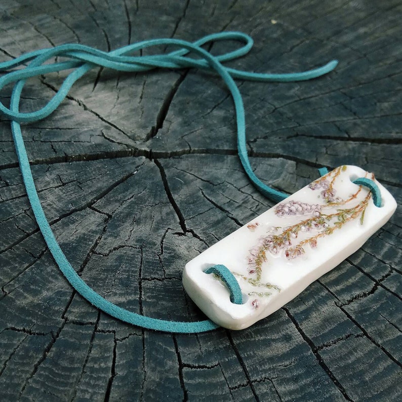 Pressed flowers necklace Bib resin necklace Real flowers necklace Clay necklace Provance style Boho necklace Boho chic Heather necklace