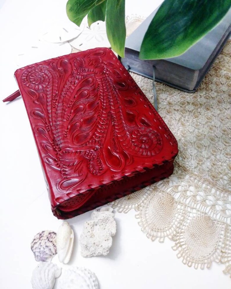 LEATHER Bible Cover W/ Zipper for Medium Size NWT 2013 Revised Etsy UK