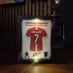 CUTGEEK Iconic Jerseys #01 - C. Ronaldo Man Utd 07/08