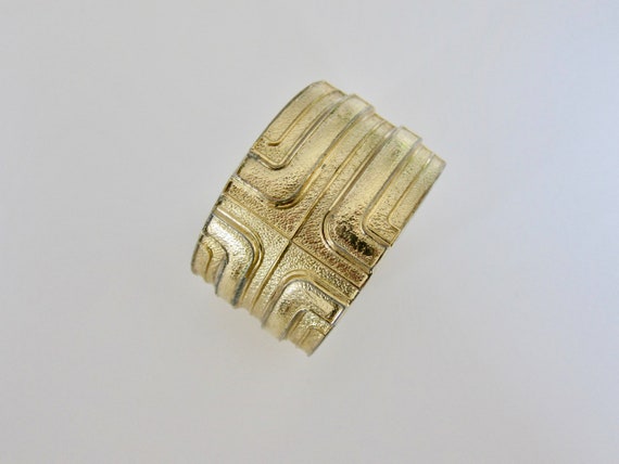 Lanvin 1970, large bracelet cuff logotype gold met