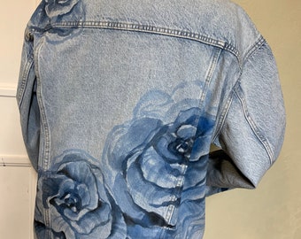 New Artist Hand Painted Jean Jacket One-of-a-kind Unique Overall design Blue Roses