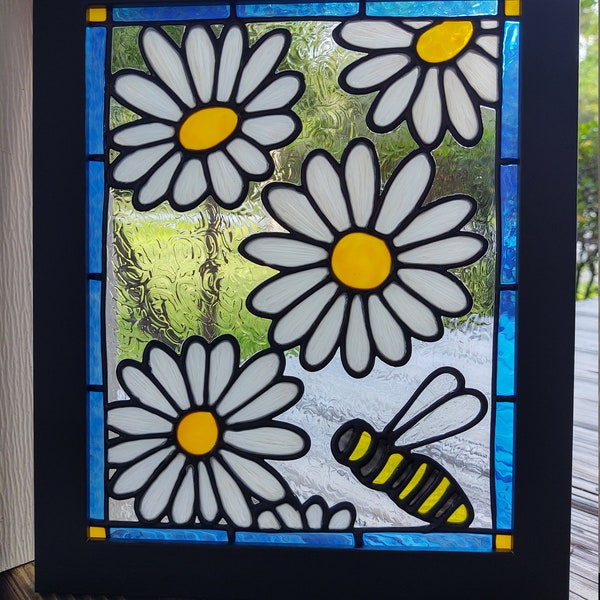 Daisies and Bee; Painted stained glass; Hand-painted; Black frame; 8"X10