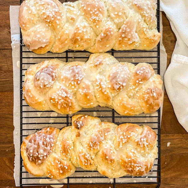 Cardamom Bread BAKING Kit, Braided Finnish Pulla Sweet Bread, DIY Craft Kit, Family All Ages Activity, DIY Baking Box