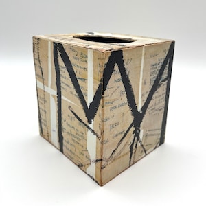 Upcycled Basquiat Tissue Holder |Handmade Neo-Expressionist Street Art Decor bild 6