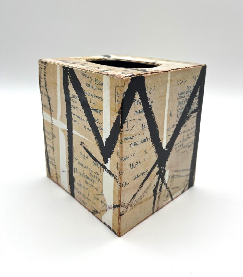 Upcycled Basquiat Tissue Holder |Handmade Neo-Expressionist Street Art Decor bild 6