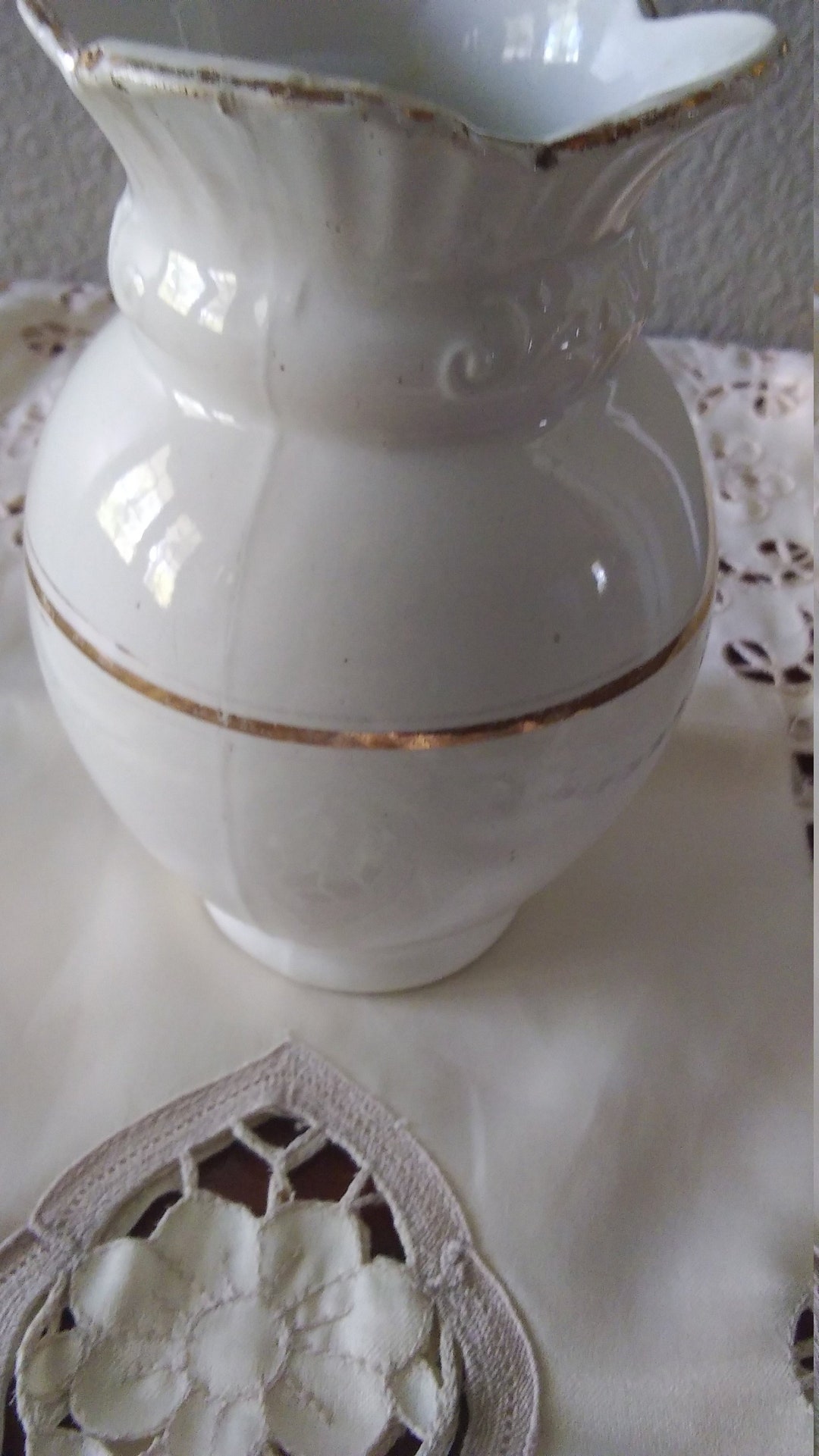 Vintage Vase, White With Gold Trim, Scalloped Edge Etsy