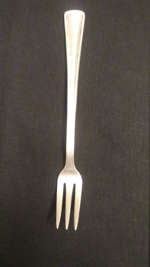 vintage silver plated horsd/'deuver fork