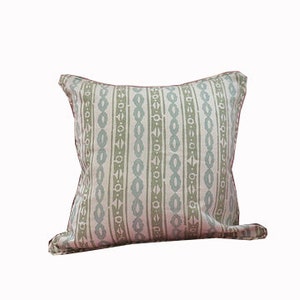 18&quot; x 18&quot; Galbraith and Paul Ribbon Icicle Pillow (double sided)