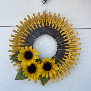 16&quot; Sunflower Clothespin Wreath