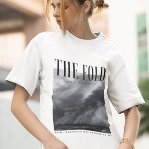 ザ・フォールド シックス・オブ・クロウズ Tシャツ * カズ・イネジ ジェスパー・ワイラン ニーナ・マティアス グリシャバース ブックグッズ * 文学本好きへのギフト * シャドウ・アンド・ボーン