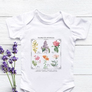 Flora of Avonlea Anne of Green Gables Cottagecore babyromper jersey bodysuit romper * leesgrage babyshower cadeau nieuwe moeder * Light Academia