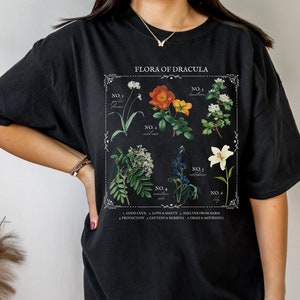 Flora van Dracula literaire bloemenkaart * Kruidenkunde Floral T-shirt Bookish Bookworm Gift * Bram Stoker Dichter Literatuur Donkere Gotische Academia