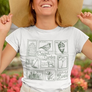 Collection de timbres littéraires The Secret Garden Tee Tshirt Cottagecore Goblincore Greetings Misselthwaite Carte postale Fandom Merch Cadeau livres