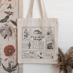 Bolsa Tote da Practical Magic Stamp Collection * Owens Sisters Verbena Apothecary * Sal, Lavanda, Alecrim, Bruxa em All of Us, Margaritas da Meia-Noite