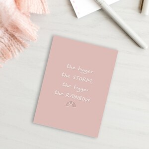 A6 Kleines Rosa Regenbogen Notizbuch - 100% Recycled - linierte Seiten - Personalisiertes Geschenk | Geheimer Weihnachtsmann | Strumpffüller