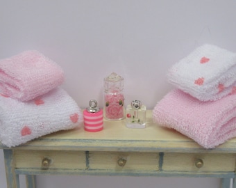 Dolls House Bathroom Towels 4 Pink and White with Miniature Bath Salts and Ornament Jars 1:12th Scale