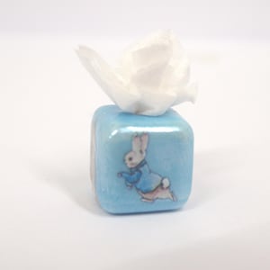 Miniature Tissue Box Peter Rabbit Blue Dolls House Nursery Children&#39;s Bedroom Accessory 1:12 Scale
