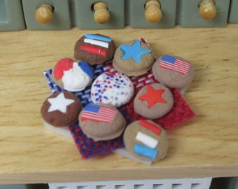 Dollhouse 4th July Cookies Red White and Blue with Serving Plate 1:12th Scale Independence Day