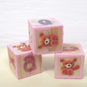 Dolls House Toy Letter Blocks Teddy Bear Set of 3 Nursery Miniature Pink 1:12 Scale