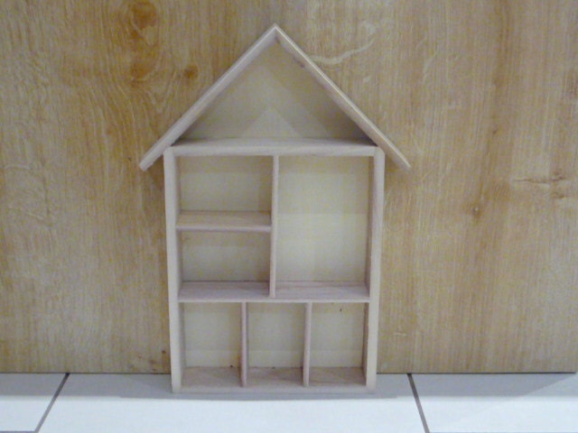 Vintage Wood Shadow Box Shelf Display Miniatures Display Case Farmhouse  Kitchen Decor Thimble Display Made in Taiwan Top Ring for Hanging 