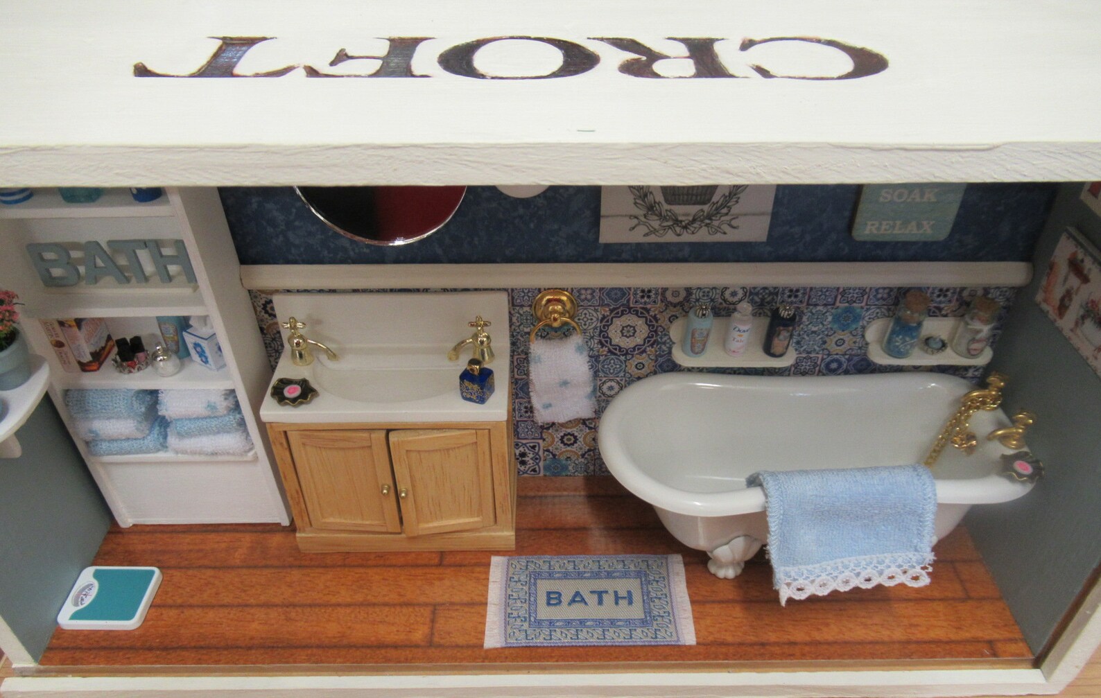 Diorama Room Box Bathroom 112 Scale Dolls House Bathroom Etsy