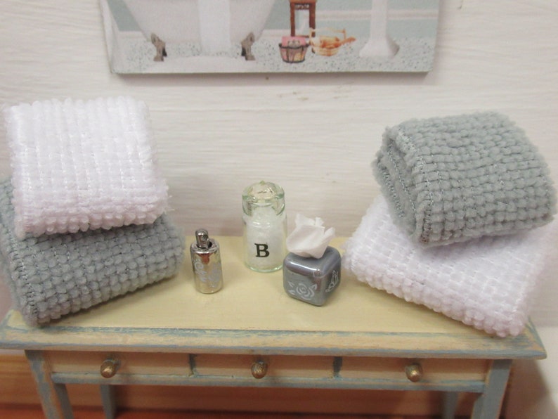 Dolls House Towels 4 Grey & White With Tissue Box Bath Salts and