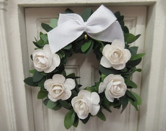 Dolls House Wreath Miniature Door Decoration Green Leaf with White Roses 1:12 Scale