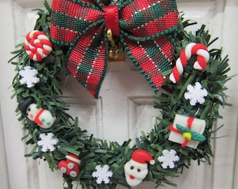 Dolls House Christmas Wreath with Tinsel and Tiny Xmas Embellishments Miniature Door Decoration 1:12 Scale