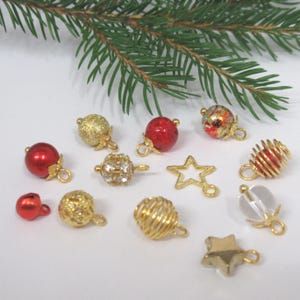 Dolls House Christmas Tree Decorations 12 Red Gold Baubles Miniature Ornaments 1:12th Scale
