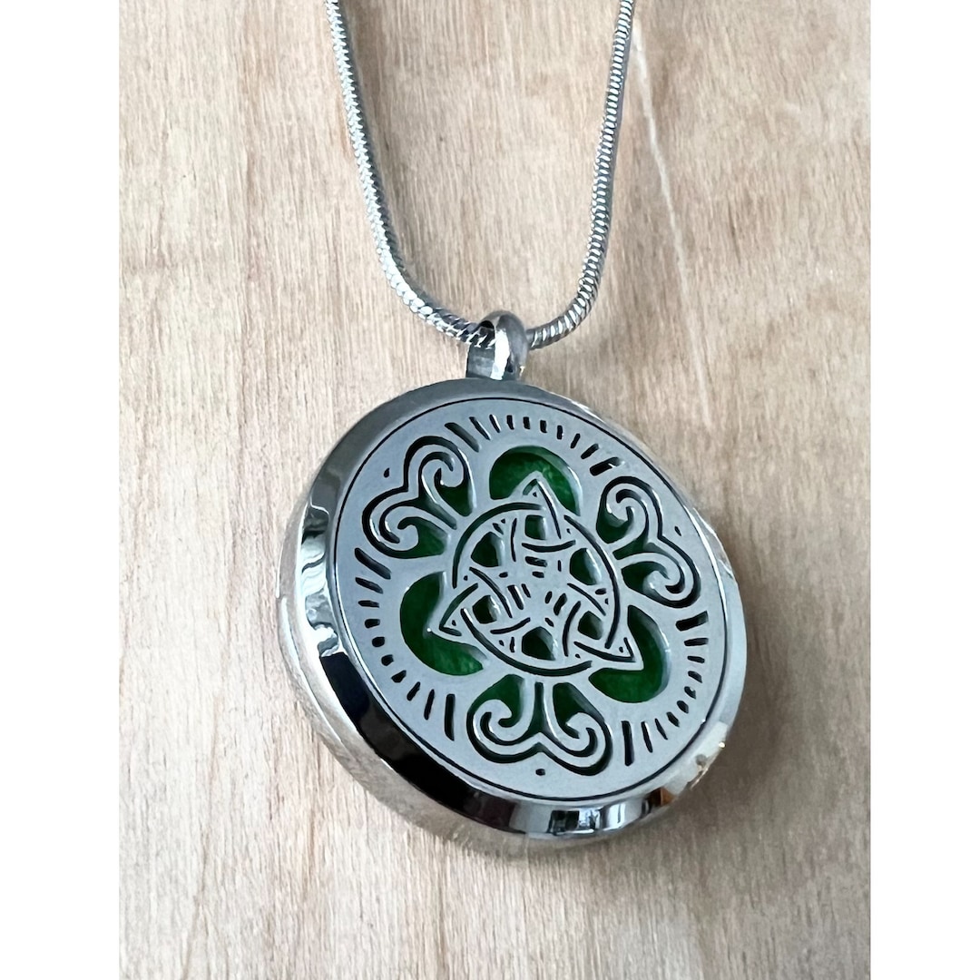 Tribal Triquetra Essential Oil Diffuser Necklace - Etsy