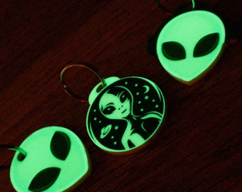 Alien Head Embroidered Sew On Patch X Files Greys Roswell UFO I Want To Believe