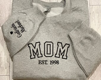 Mama Embroidered Sweatshirt, Custom Mama Shirt With Kids Names, Heart On Sleeve, Pregnancy Reveal Hoodie Gift For New Mom, Mother's Day Gift
