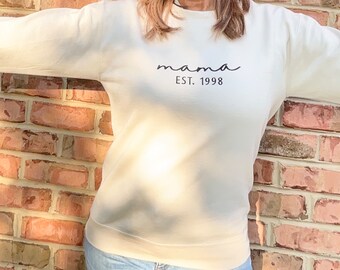 Mama Embroidered Sweatshirt, Custom Mama Shirt With Kids Names, Heart On Sleeve, Pregnancy Reveal Hoodie Gift For New Mom, Mother's Day Gift