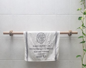 Porte-serviettes en bois de hêtre et corde de jute pour mur Porte-serviettes de bain, porte-serviettes de douche au design maritime 100% naturel | Fabriqué en Allemagne