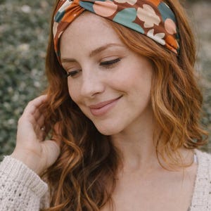 Cotton Jersey Twist Headband | Ditsy Floral Print Hair Accessory immagine 16