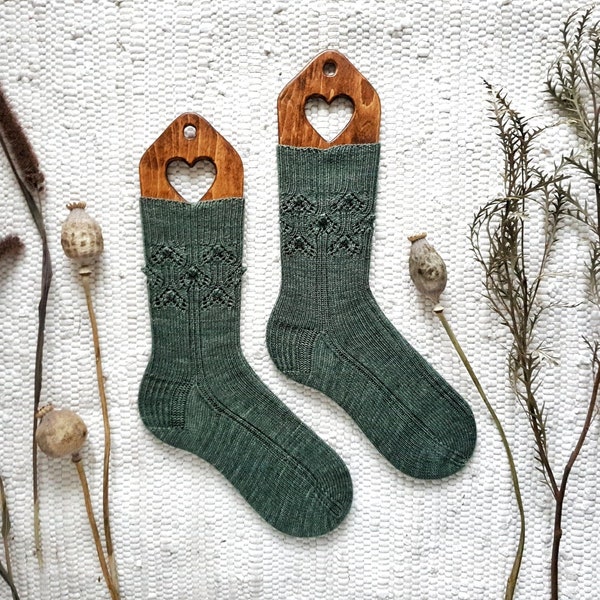 Socks knitting pattern | Arwen's Chambers | PDF file