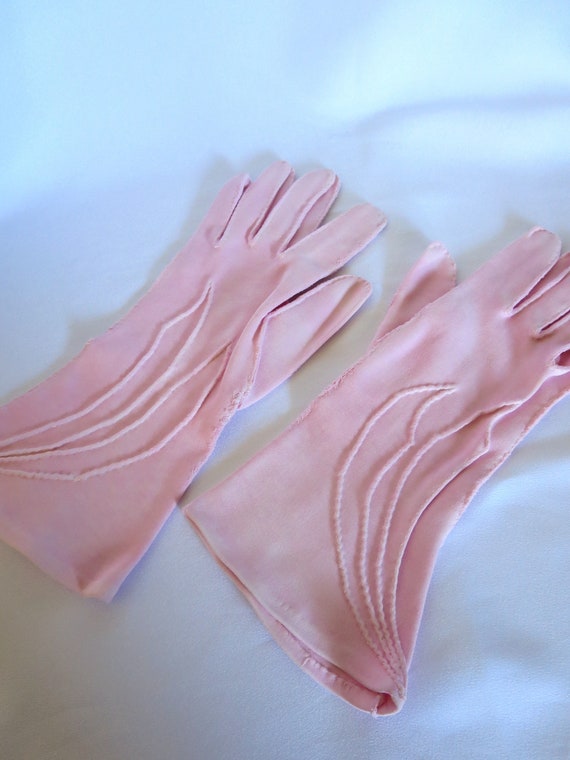 Pink Gloves, Vintage Gloves, 40s Gloves, Light Pi… - image 2