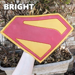 Super-Mammal Birthright Emblem