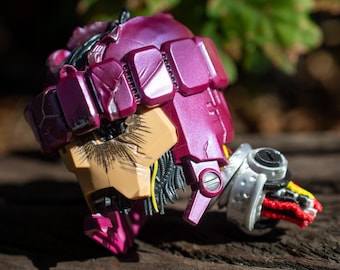 3D-Printed Ravaged Has Lab Mutant-Hunting Robot Parts | Motion Activated Light Up