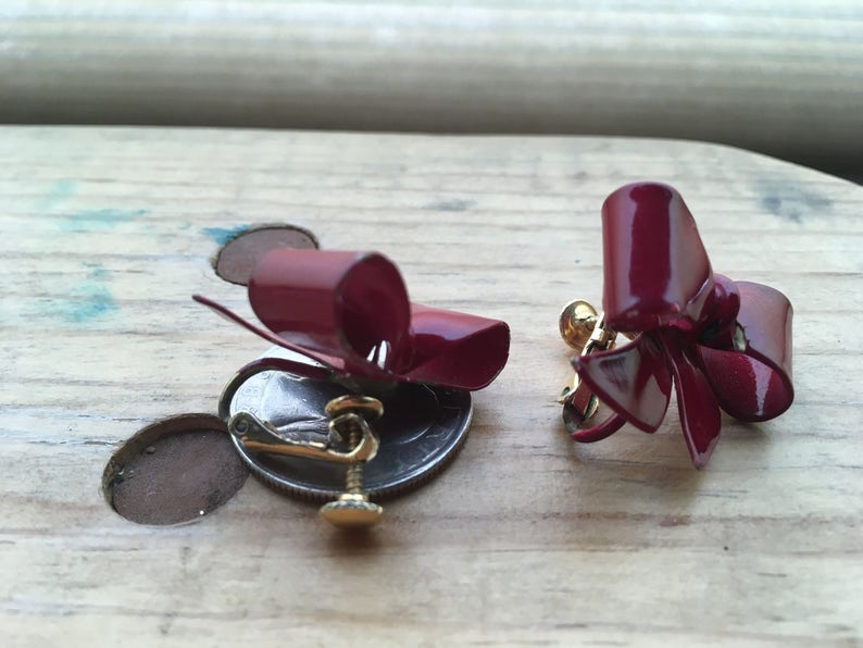 metal bows circa 1980s Vintage Red Earrings