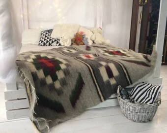 Swiss Grey woven rug//Scandinavian area rug/Wool blanket/personalized wool blanket grey/Wool blanket king size/Woven rug homespun wool throw