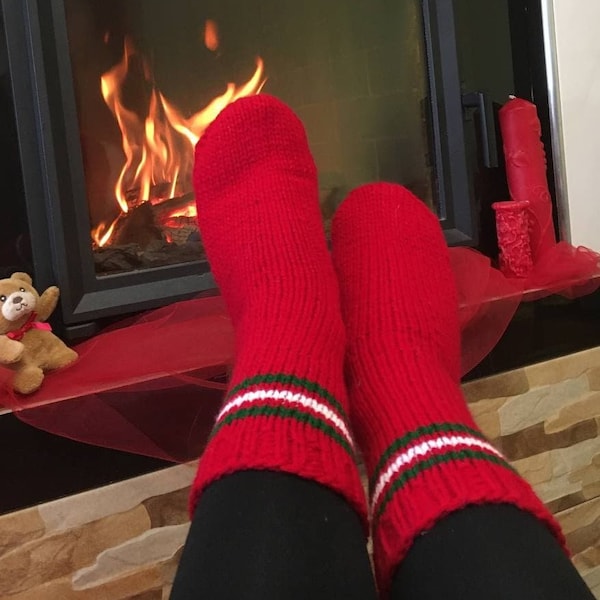 Сhristmas socks//Hand Knitted Wool Socks //Unisex Socks //large sizes//Winter Socks//Therapeutical//All Sizes//Gift for her//Christmas gift