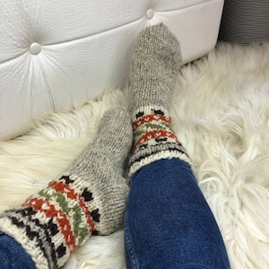 Wool socks for women and men//hand knitted wool socks//knit gift//wool accessories//hand knitted socks//mens wool socks//organic wool socks