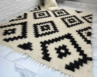 Hand woven blanket - blanket white and black - 100% sheep wool